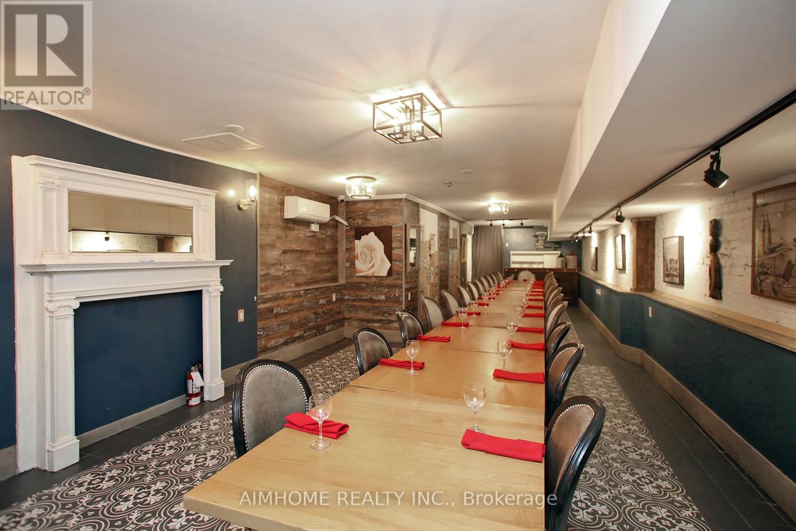 1370 St Clair Avenue W, Toronto, Ontario  M6E 1C4 - Photo 21 - W13070276