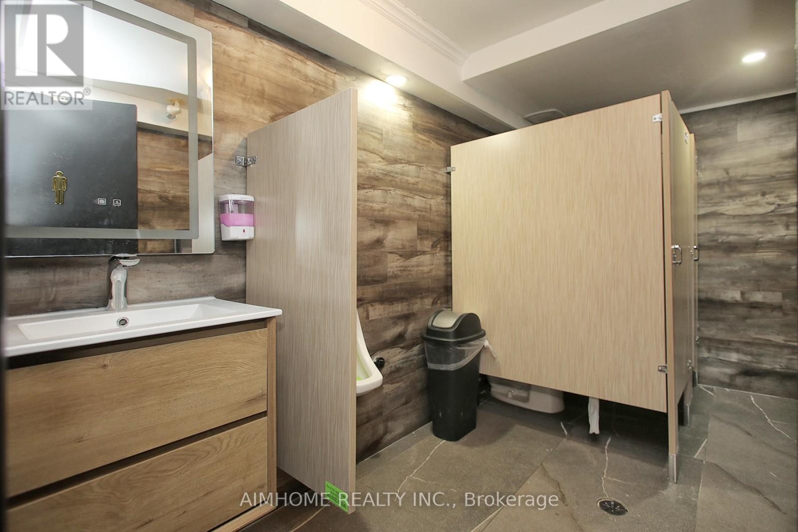 1370 St Clair Avenue W, Toronto, Ontario  M6E 1C4 - Photo 29 - W13070276