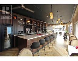 1370 ST CLAIR AVENUE W, Toronto, Ontario