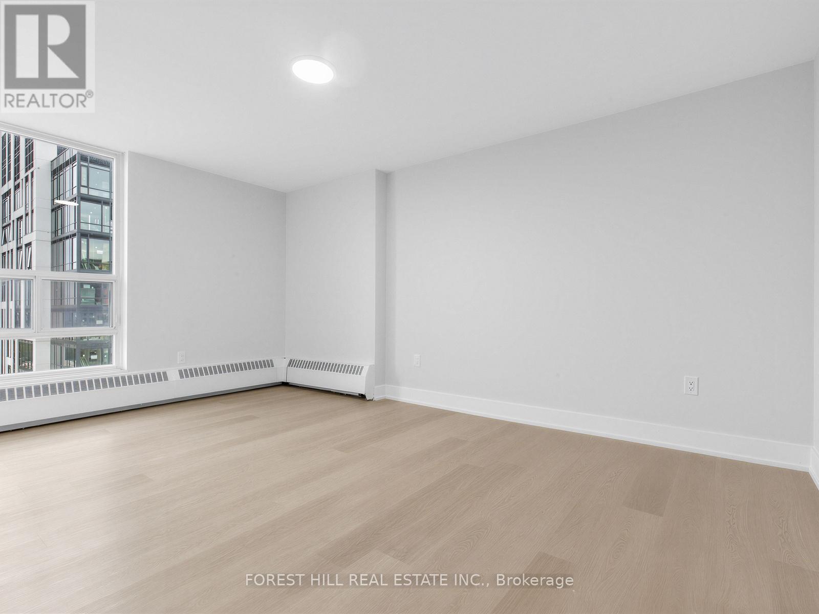 1921 - 140 Elm Ridge Drive, Toronto, Ontario  M6B 1B1 - Photo 21 - W13070318