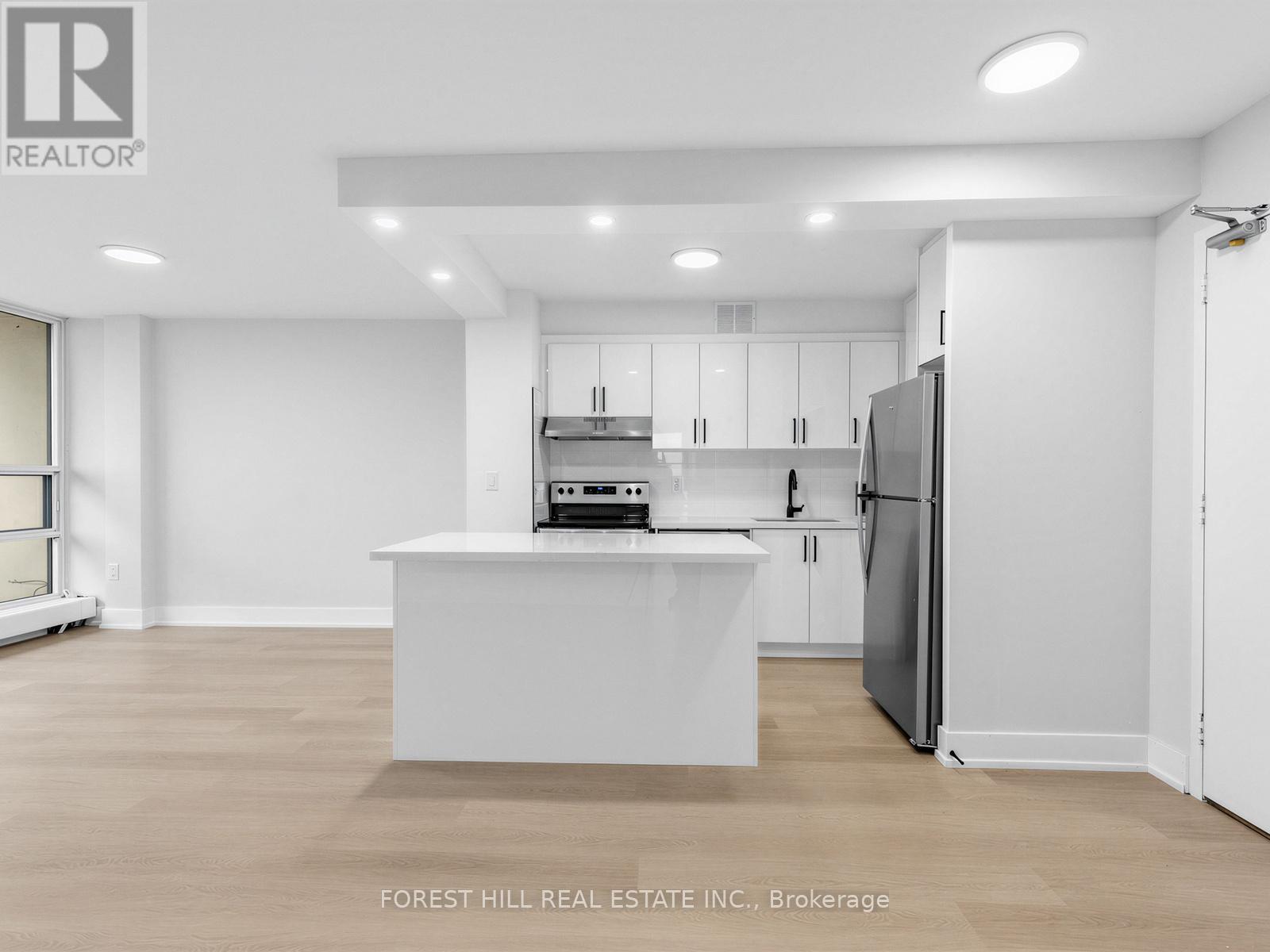 1921 - 140 Elm Ridge Drive, Toronto, Ontario  M6B 1B1 - Photo 7 - W13070318