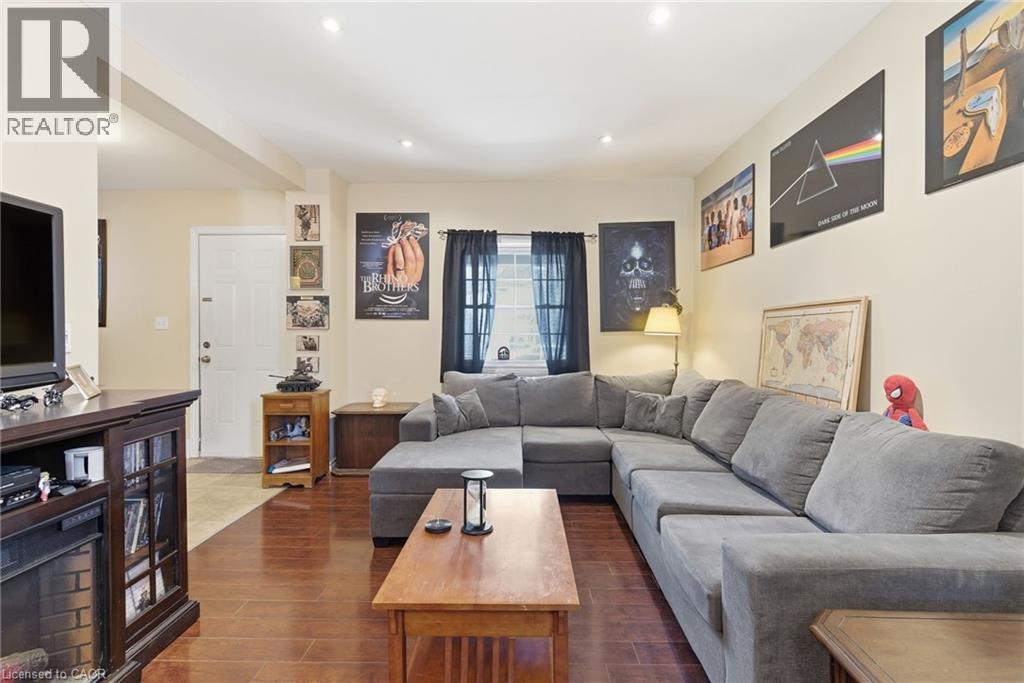 132 1/2 Lake Street, St. Catharines, Ontario  L2R 5Y1 - Photo 3 - 40813203
