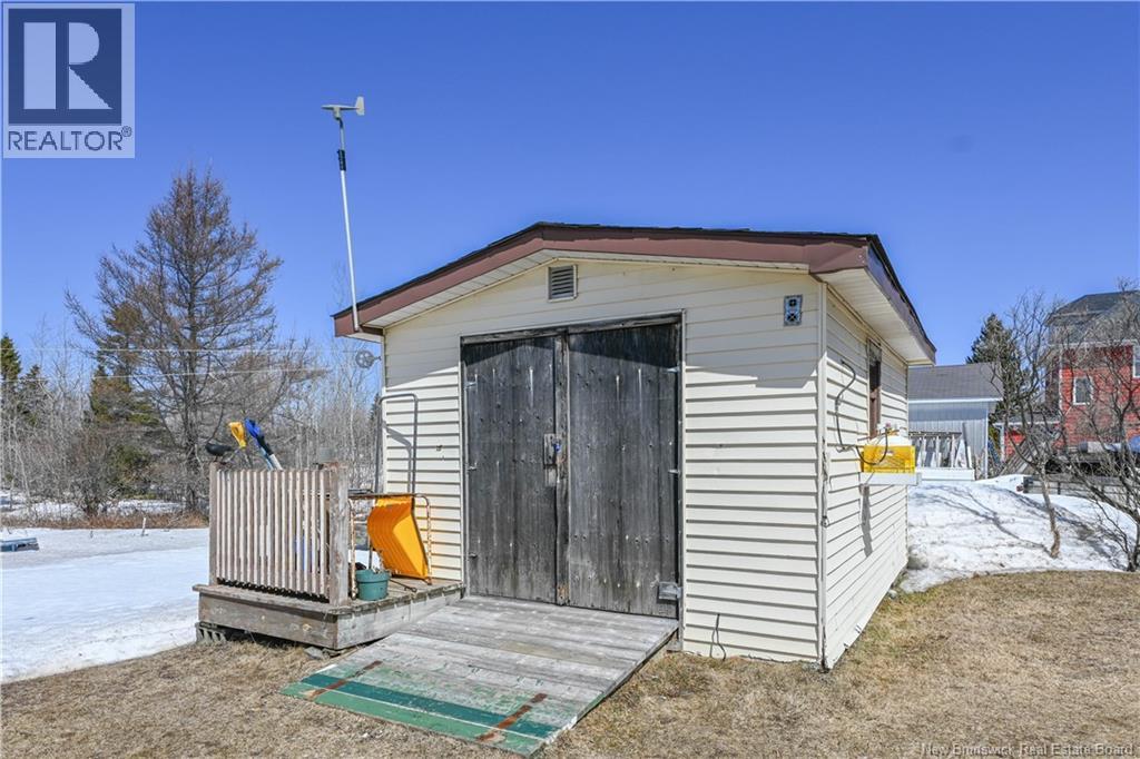 106 Des Champs Street, Lamèque, New Brunswick  E8T 1E7 - Photo 10 - NB138421