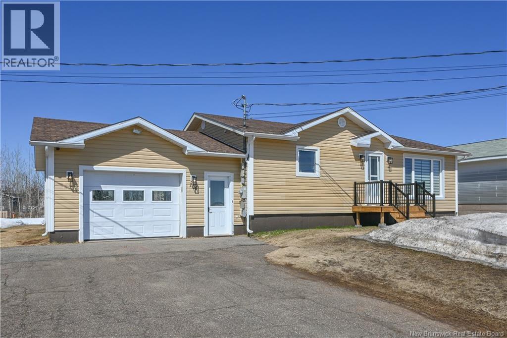 106 Des Champs Street, Lamèque, New Brunswick  E8T 1E7 - Photo 1 - NB138421