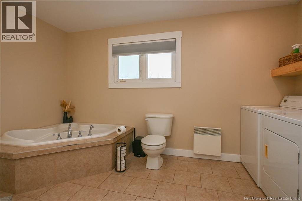 106 Des Champs Street, Lamèque, New Brunswick  E8T 1E7 - Photo 26 - NB138421