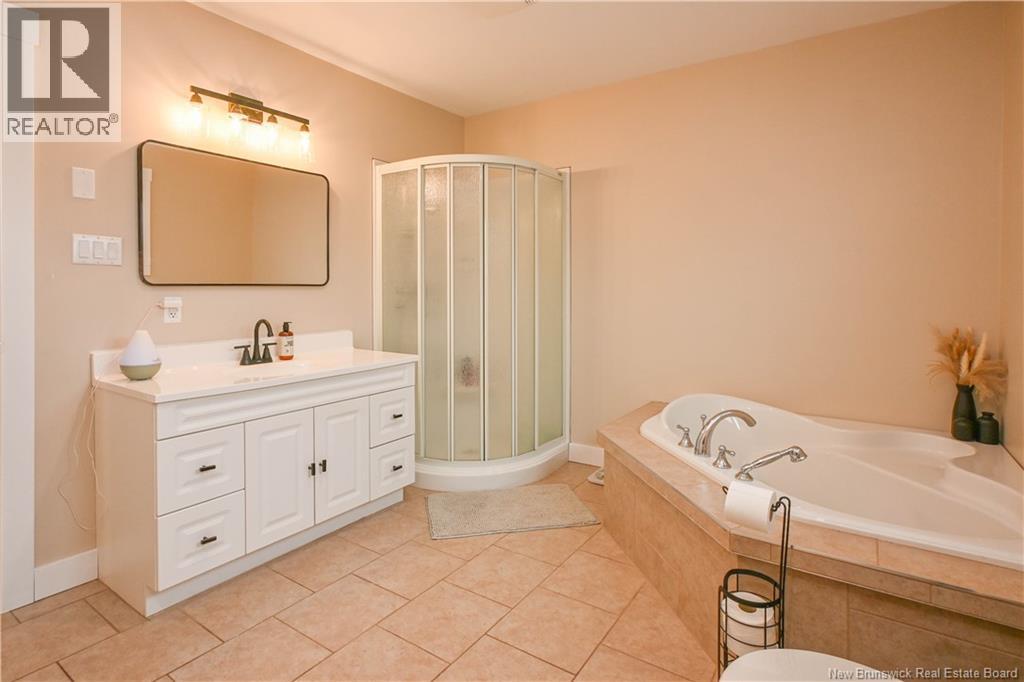 106 Des Champs Street, Lamèque, New Brunswick  E8T 1E7 - Photo 28 - NB138421