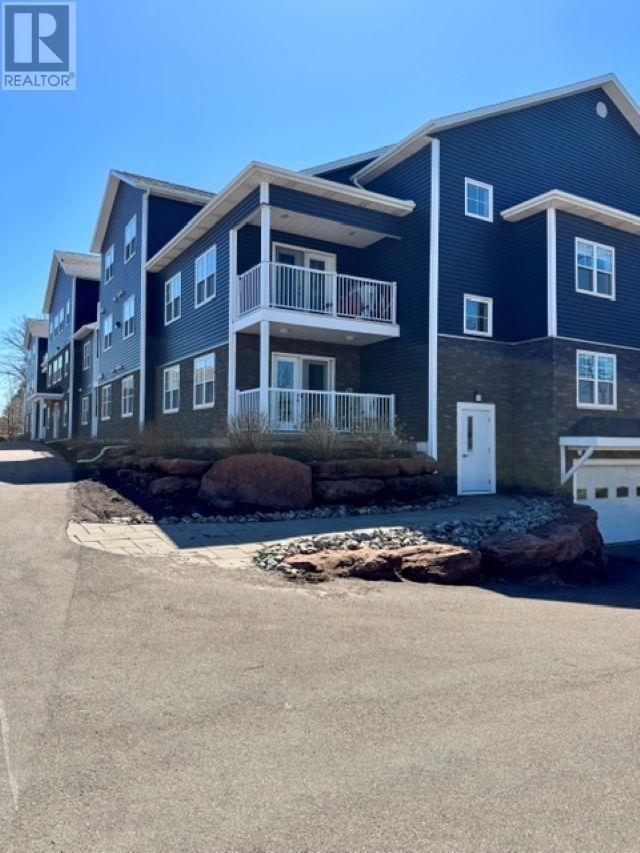 208 29 Stratford Road, Stratford, Prince Edward Island  C1B 1T4 - Photo 3 - 202609379