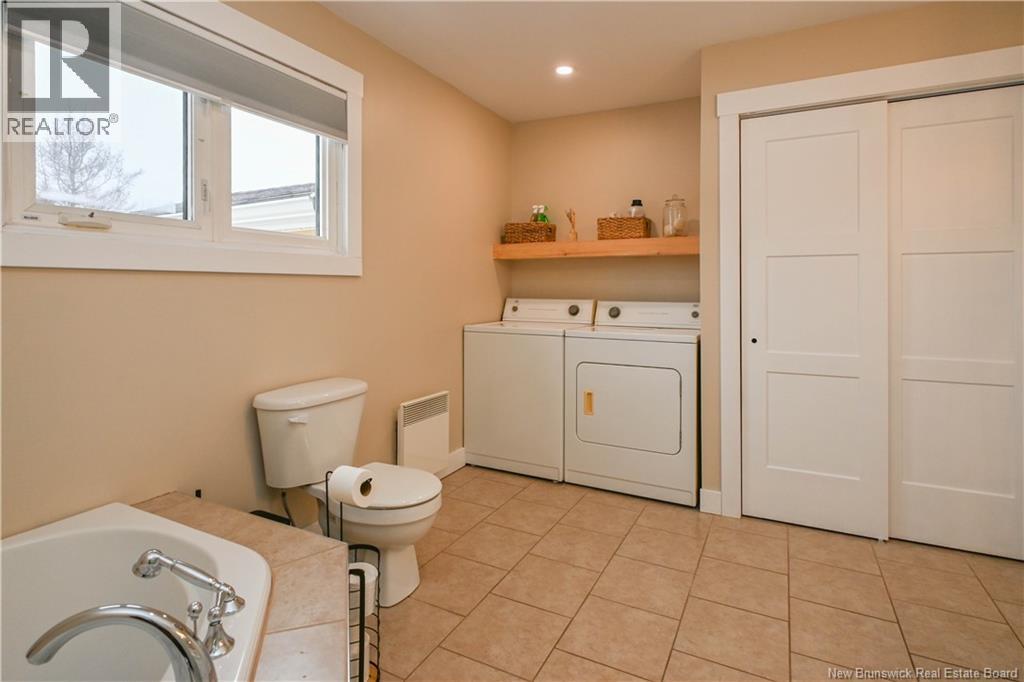 106 Des Champs Street, Lamèque, New Brunswick  E8T 1E7 - Photo 27 - NB138421