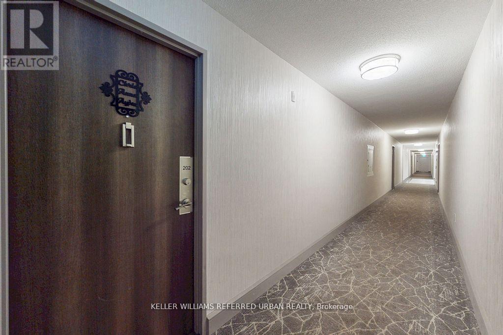 202 - 2556 ARGYLE ROAD, Mississauga, Ontario