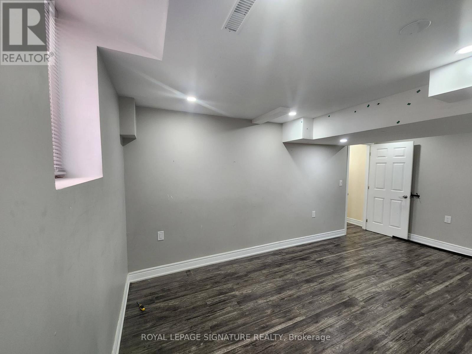 Bsmt - 6 Venue Road, Brampton, Ontario  L6P 4E5 - Photo 6 - W13012206