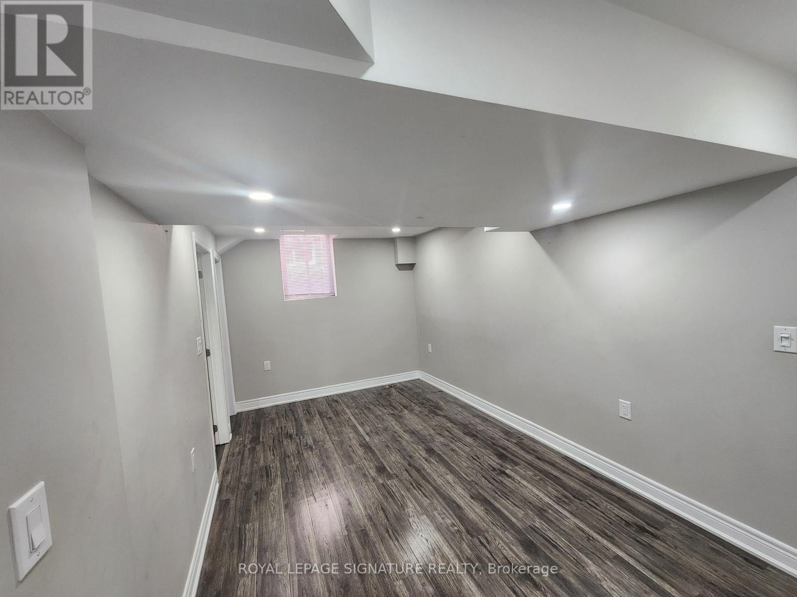 Bsmt - 6 Venue Road, Brampton, Ontario  L6P 4E5 - Photo 8 - W13012206