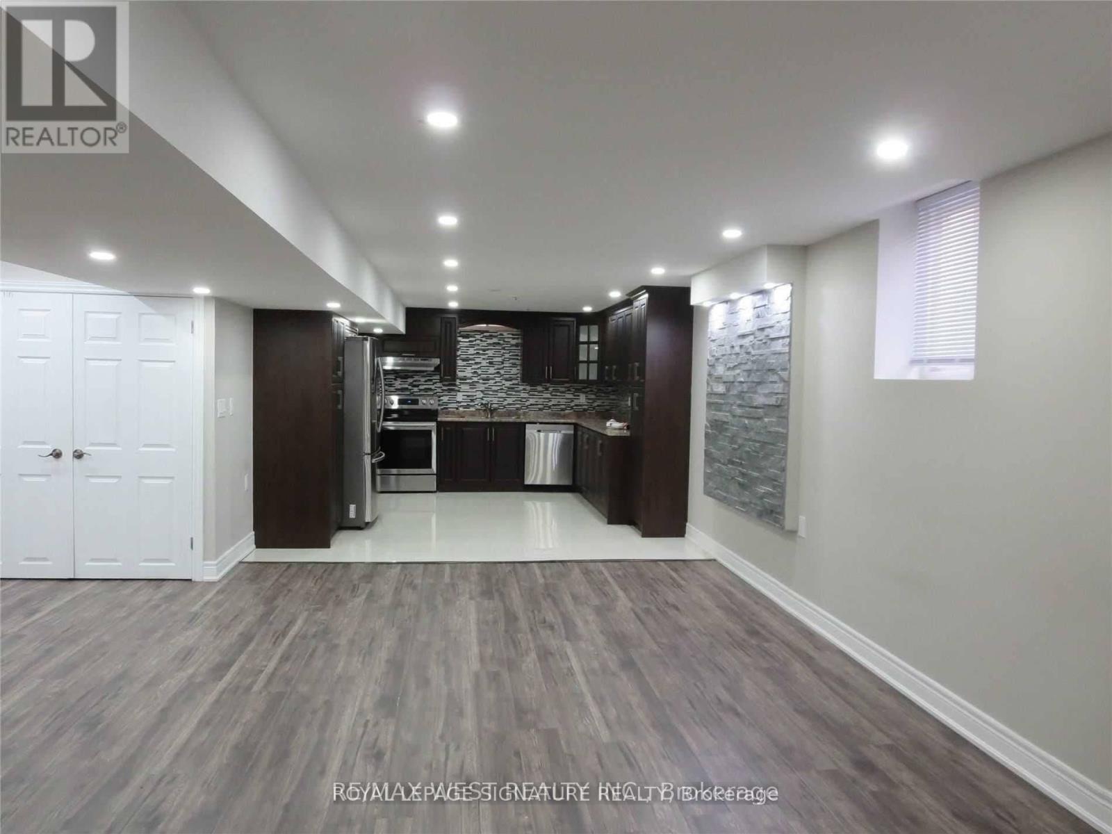 Bsmt - 6 Venue Road, Brampton, Ontario  L6P 4E5 - Photo 15 - W13012206