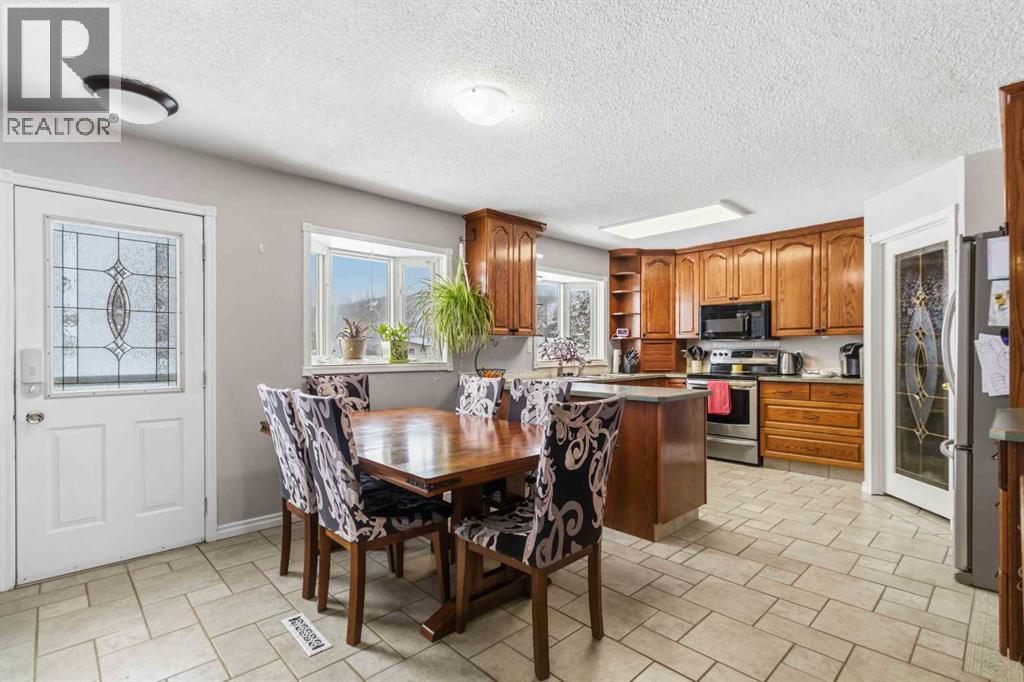 18 Clark Crescent, Fort Mcmurray, Alberta  T9H 1M8 - Photo 7 - A2299550