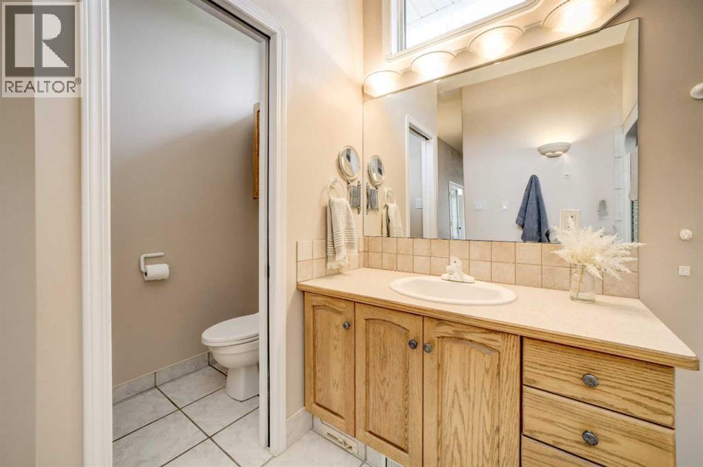 50 Sarcee Place W, Lethbridge, Alberta  T1K 7B6 - Photo 28 - A2300490
