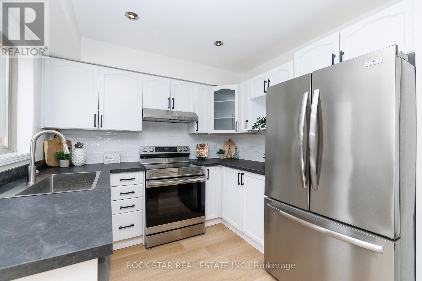 9 Stevens Drive, Niagara-On-The-Lake, Ontario  L0S 1J0 - Photo 16 - X13070162