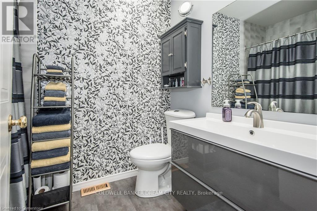 Upper - 213 Scott Road, Cambridge, Ontario  N3C 3K6 - Photo 14 - X13070278