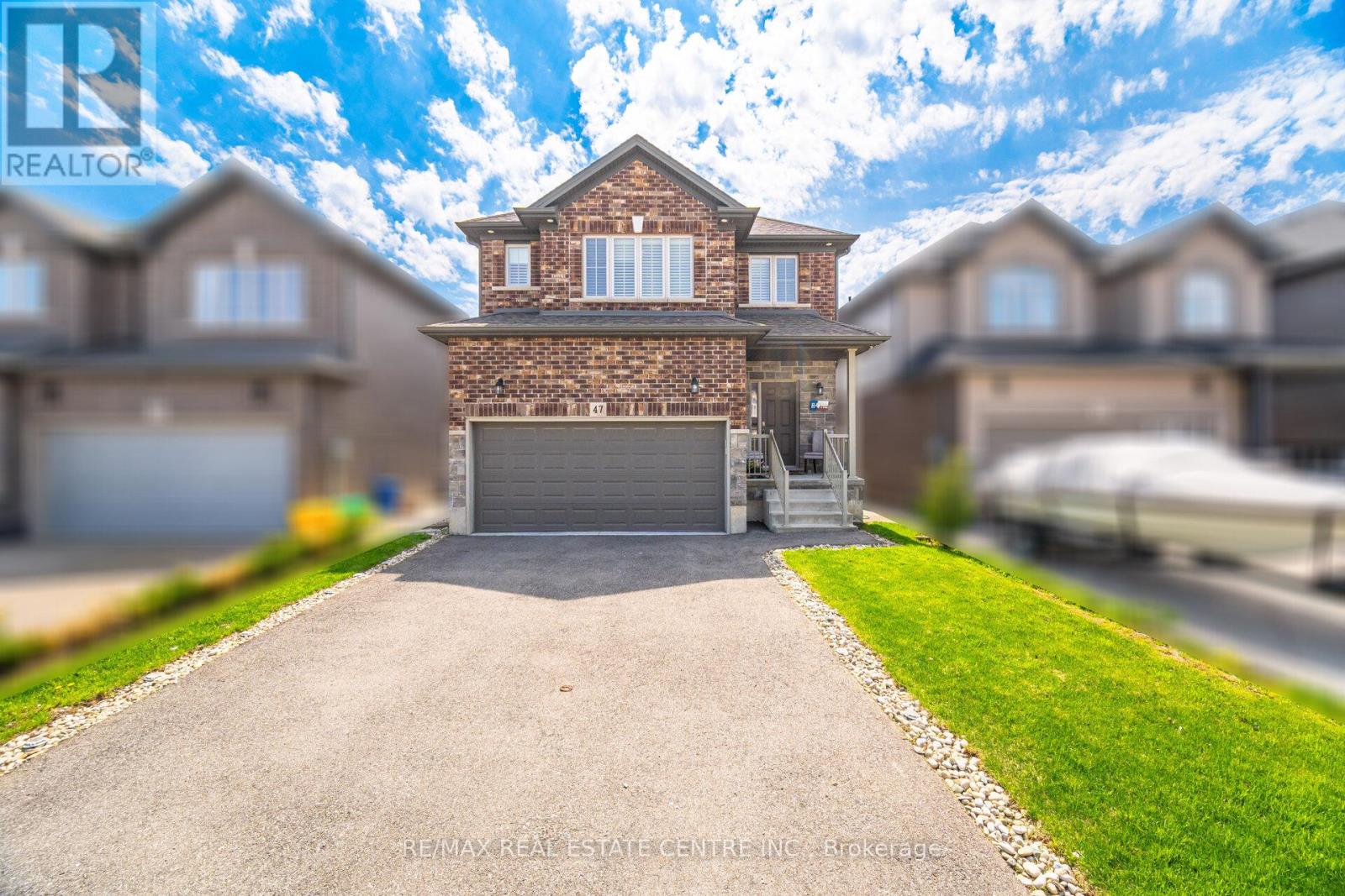 47 Festival Way, Hamilton, Ontario  L0R 1C0 - Photo 2 - X13070306