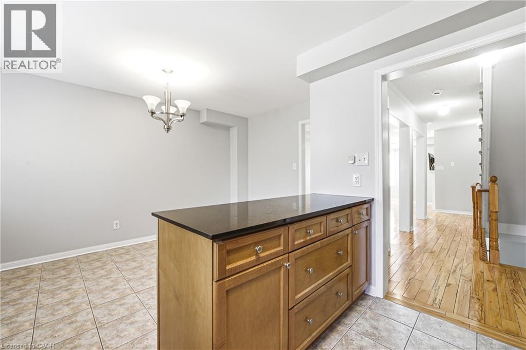 470 Beach Boulevard Unit# 8, Hamilton, Ontario  L8H 6X2 - Photo 9 - 40826066