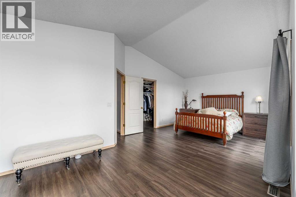 648 Scimitar Bay NW, Calgary, Alberta  T3L 2B2 - Photo 16 - A2304234