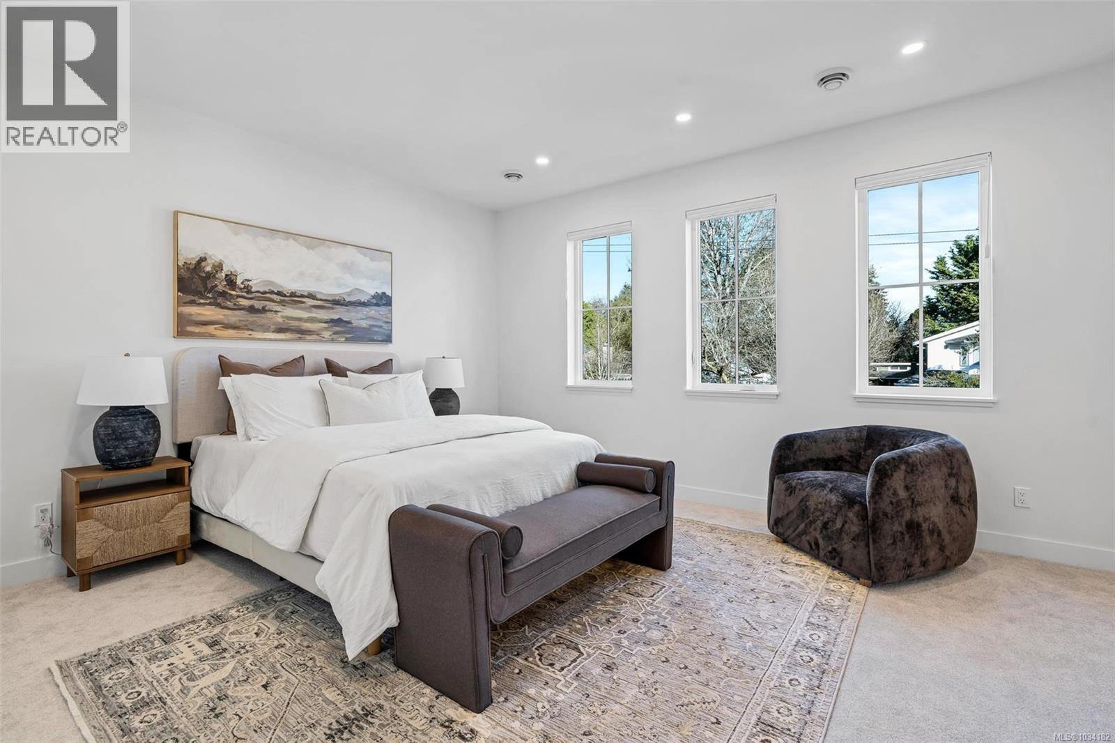 B 1255 Dunsterville Ave, Saanich, British Columbia  V8Z 2W9 - Photo 28 - 1034182