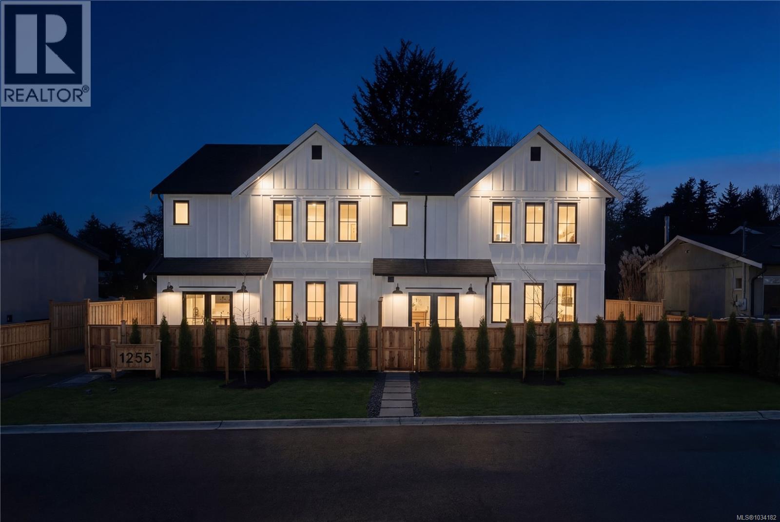 B 1255 Dunsterville Ave, Saanich, British Columbia  V8Z 2W9 - Photo 51 - 1034182