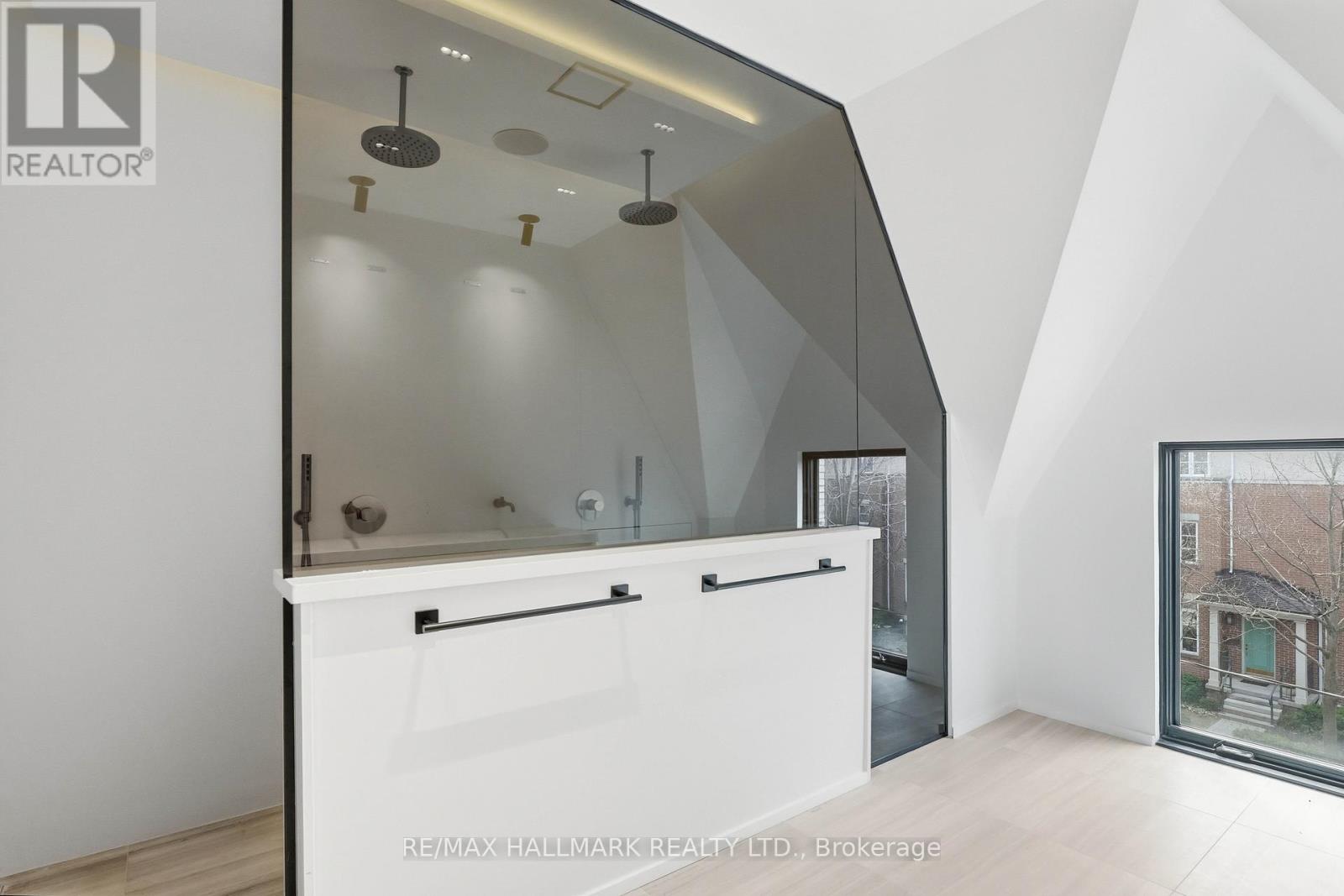 48 Shaftesbury Avenue, Toronto, Ontario  M4T 1A2 - Photo 12 - C13064418