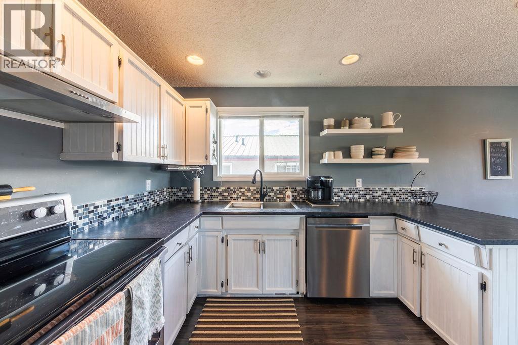 631 Cambridge Crescent, Kamloops, British Columbia  V2B 6B7 - Photo 17 - 10385482