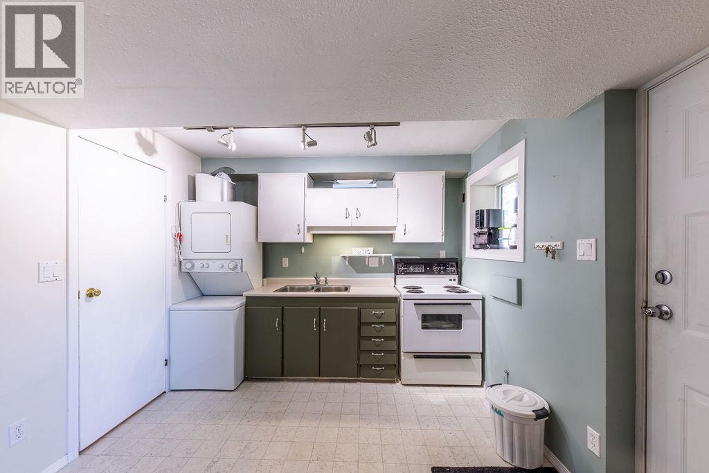 631 Cambridge Crescent, Kamloops, British Columbia  V2B 6B7 - Photo 30 - 10385482