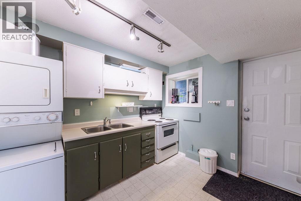 631 Cambridge Crescent, Kamloops, British Columbia  V2B 6B7 - Photo 32 - 10385482