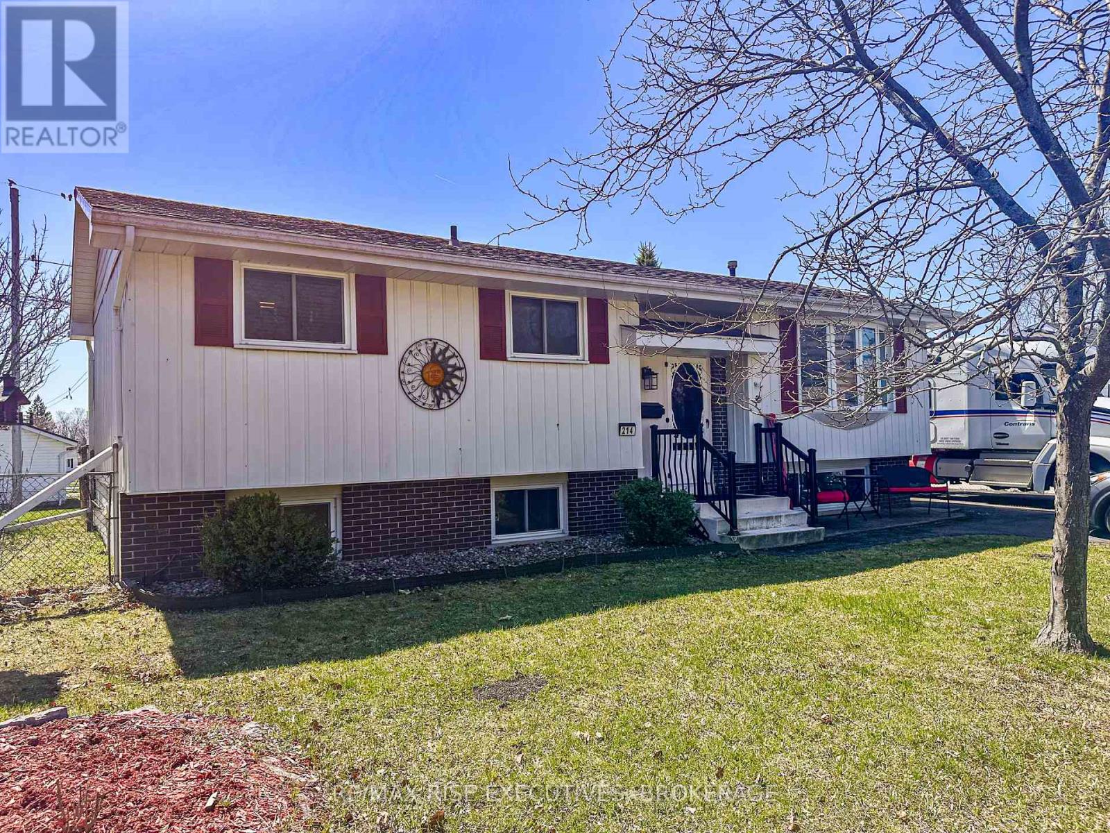 214 Amherst Drive, Loyalist, Ontario  K7N 1T4 - Photo 1 - X13070400