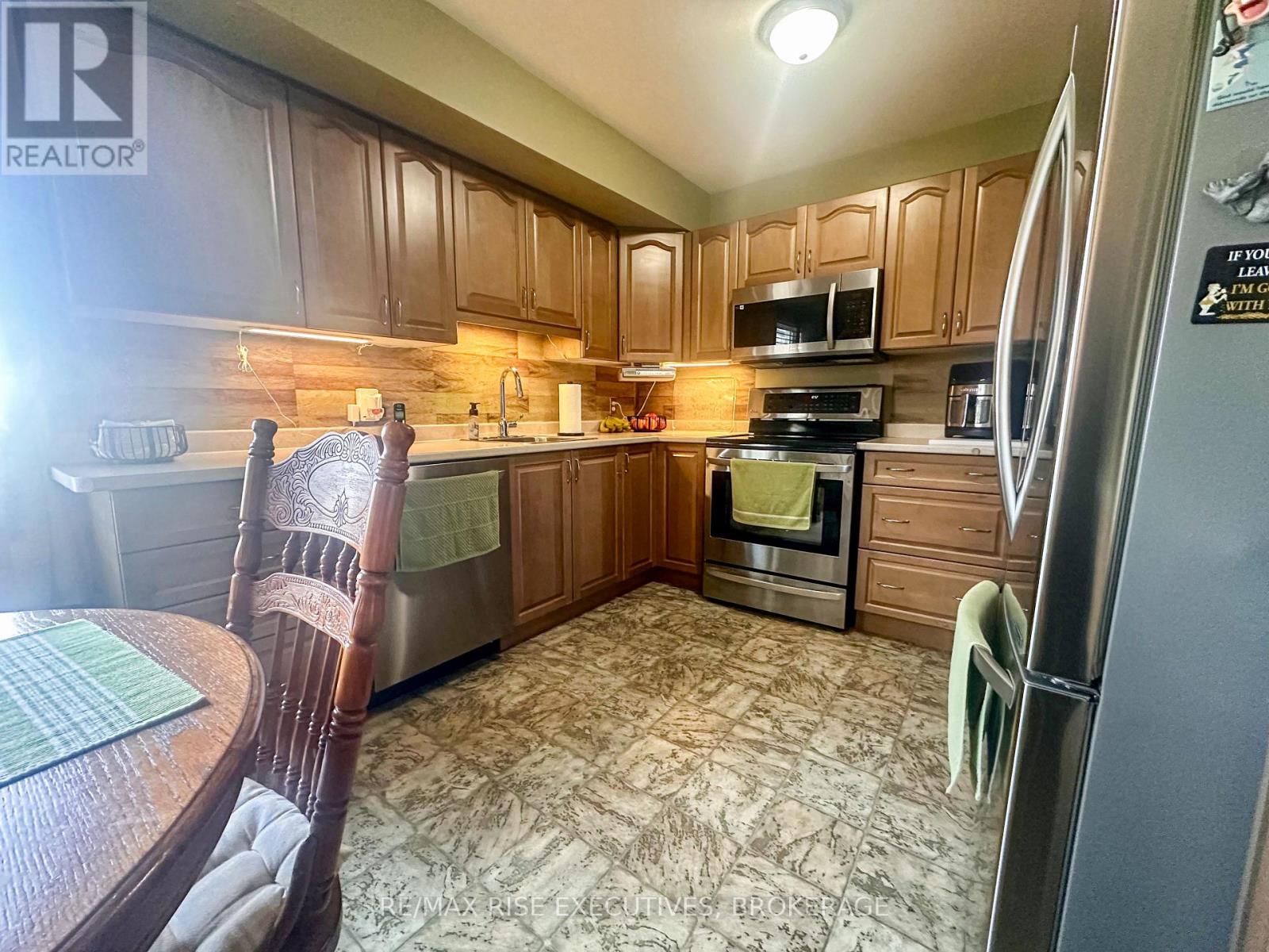 214 Amherst Drive, Loyalist, Ontario  K7N 1T4 - Photo 7 - X13070400