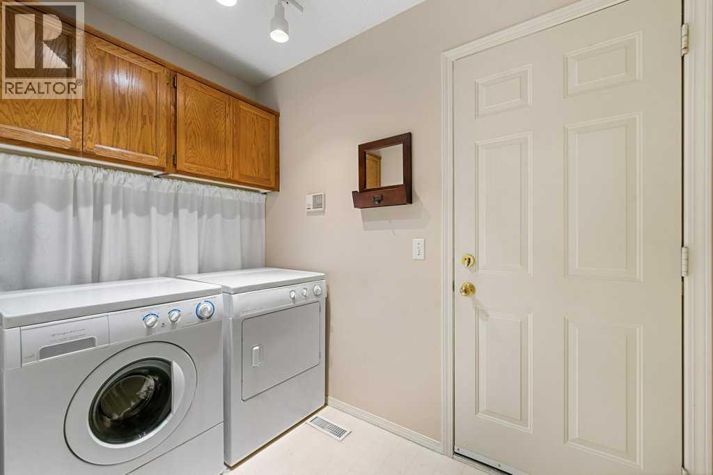 30 Douglasbank Gardens SE, Calgary, Alberta  T2Z 2C9 - Photo 25 - A2291894