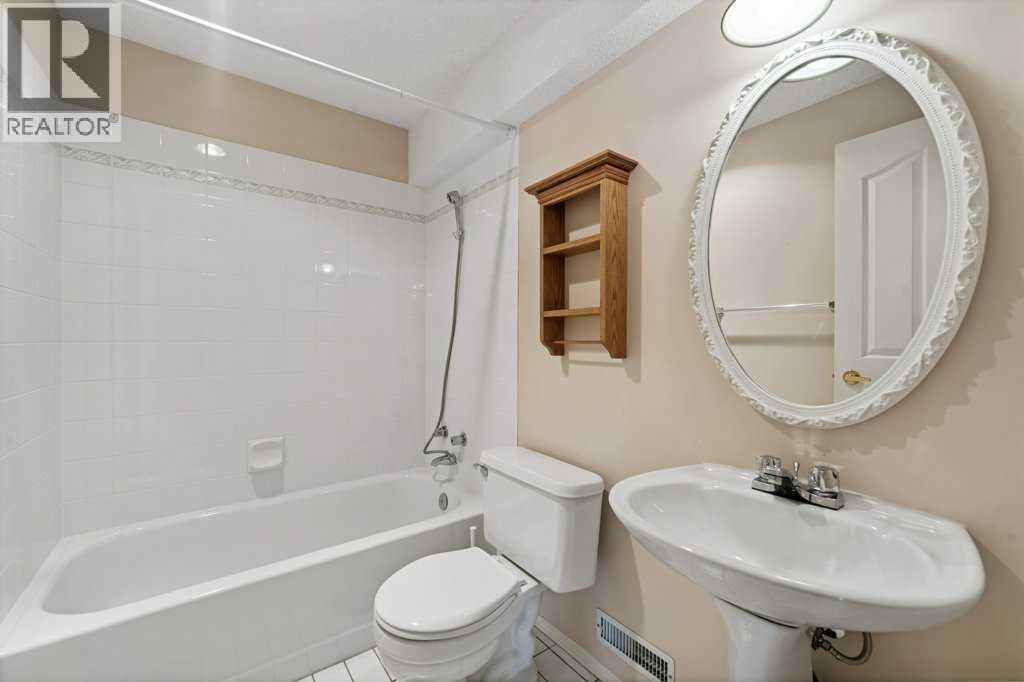 30 Douglasbank Gardens SE, Calgary, Alberta  T2Z 2C9 - Photo 38 - A2291894