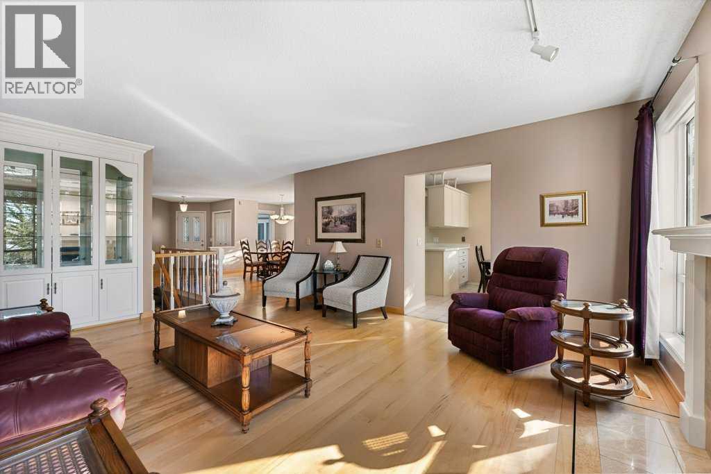 30 Douglasbank Gardens SE, Calgary, Alberta  T2Z 2C9 - Photo 11 - A2291894
