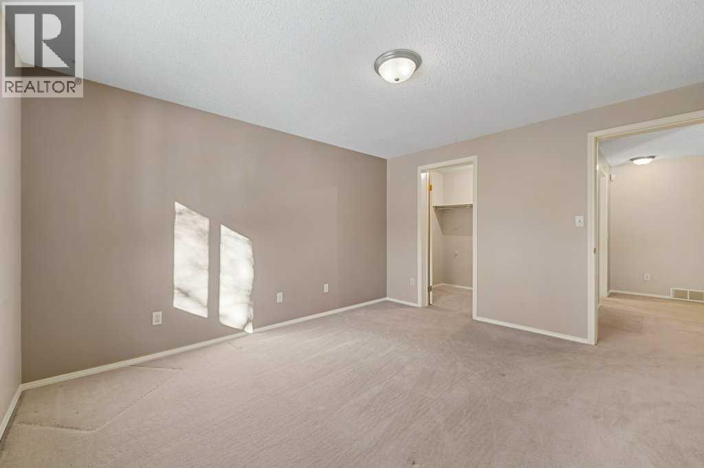 30 Douglasbank Gardens SE, Calgary, Alberta  T2Z 2C9 - Photo 37 - A2291894