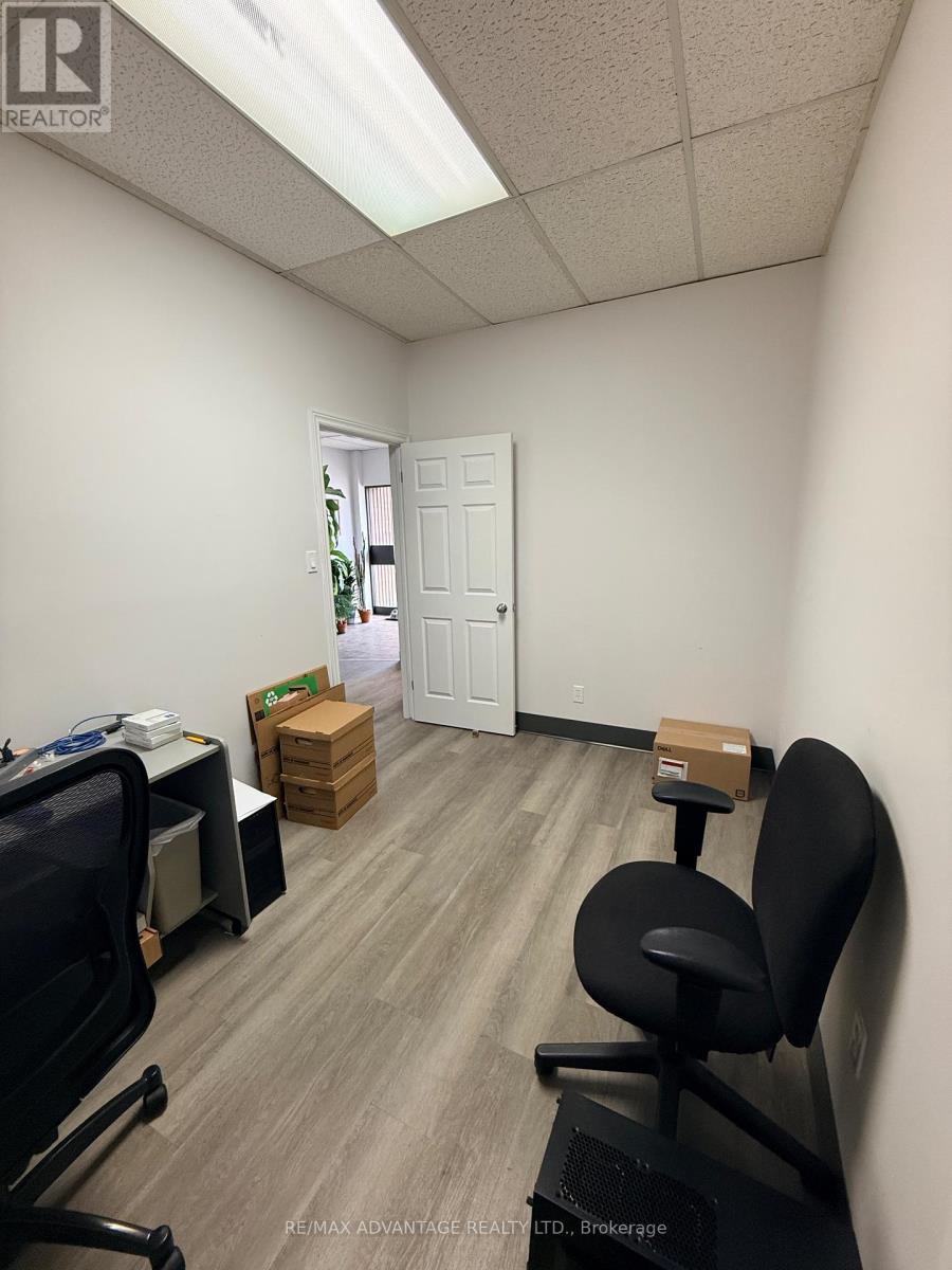 25 Baseline Road W, London South, Ontario  N6J 1V1 - Photo 5 - X13070552