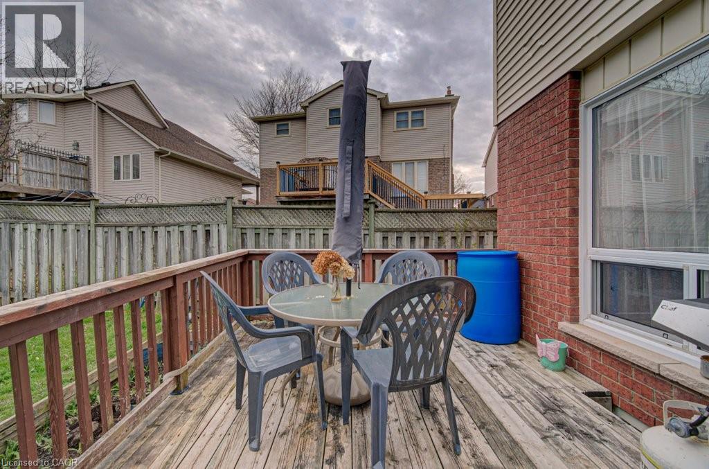 237b Thistleglen Place, Waterloo, Ontario  N2T 2A6 - Photo 36 - 40823052