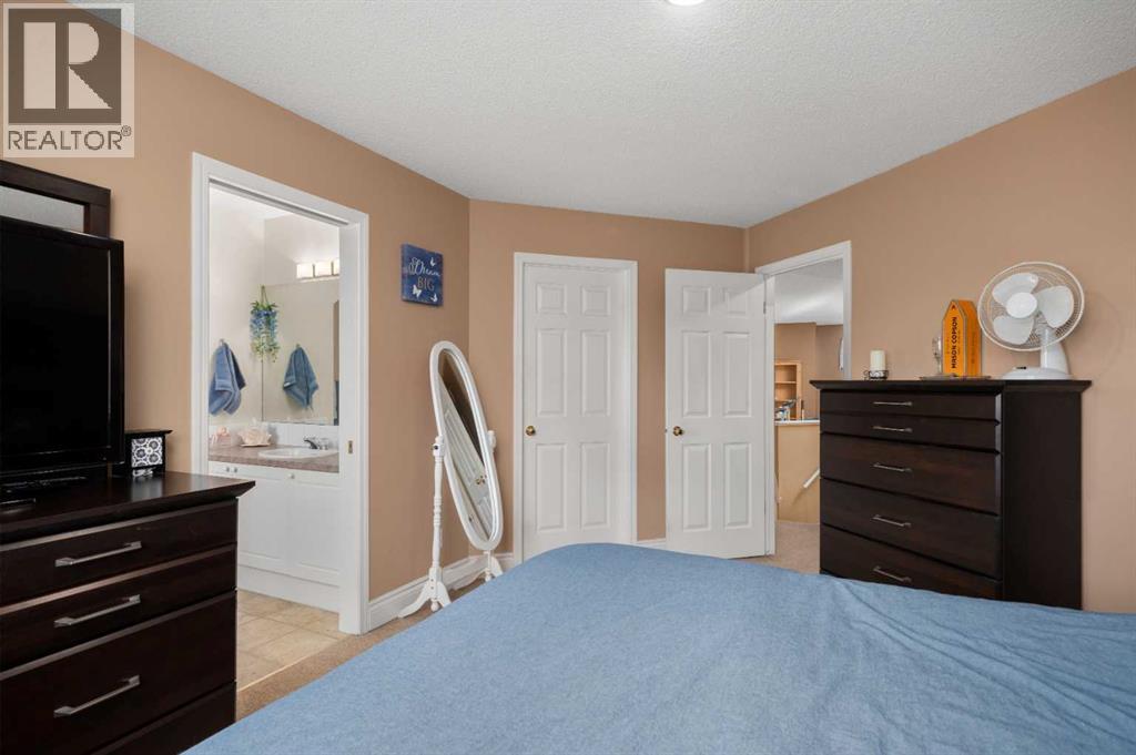 66 Crystalridge Crescent, Okotoks, Alberta  T1S 1V2 - Photo 18 - A2305869