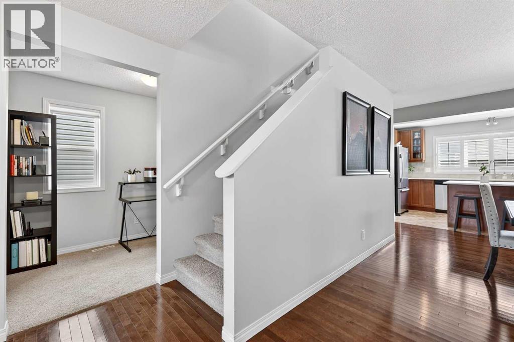 27 Copperpond Heights SE, Calgary, Alberta  T2Z 0W8 - Photo 18 - A2306528