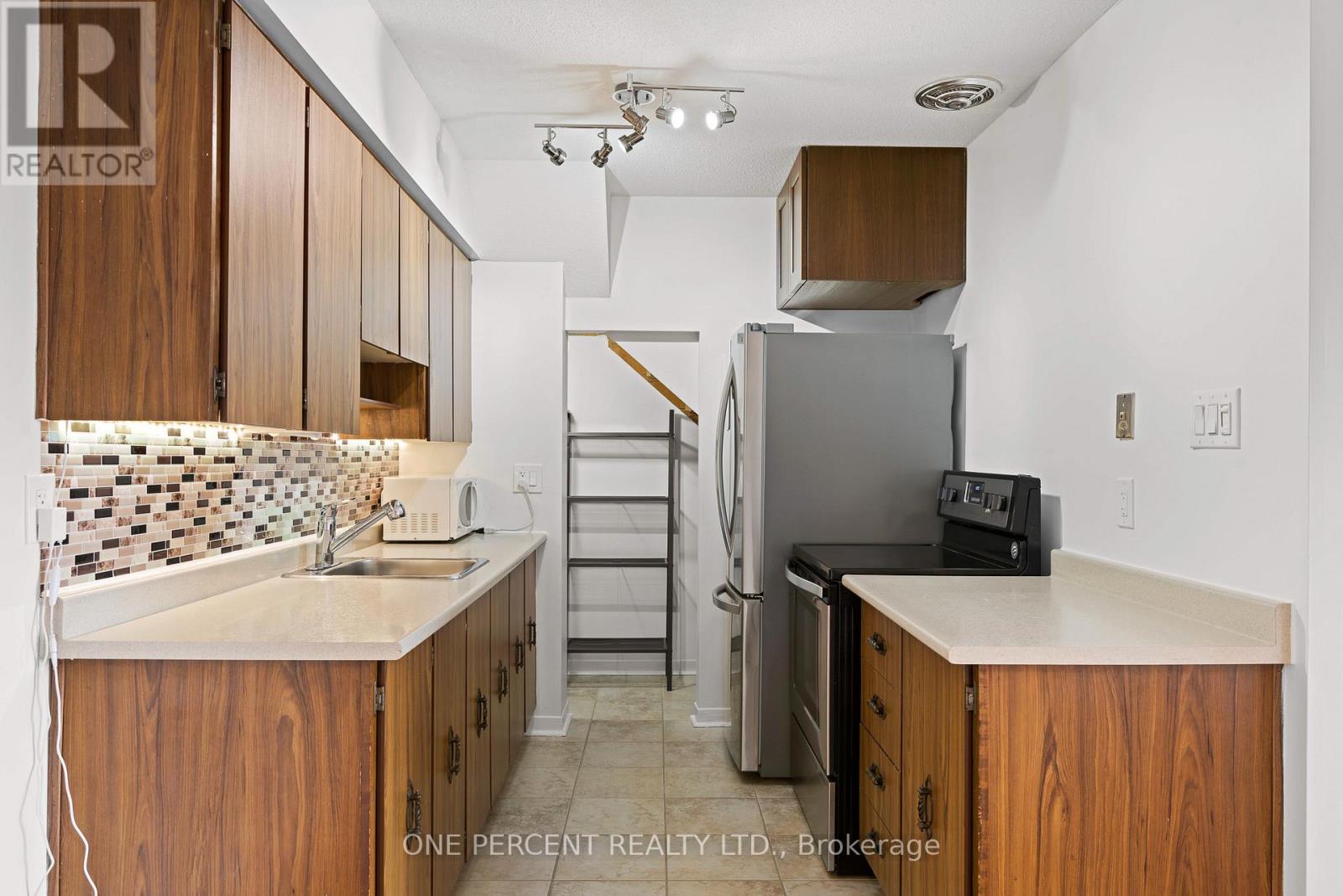 11 - 2640 Draper Avenue, Ottawa, Ontario  K2H 8V3 - Photo 10 - X13070458