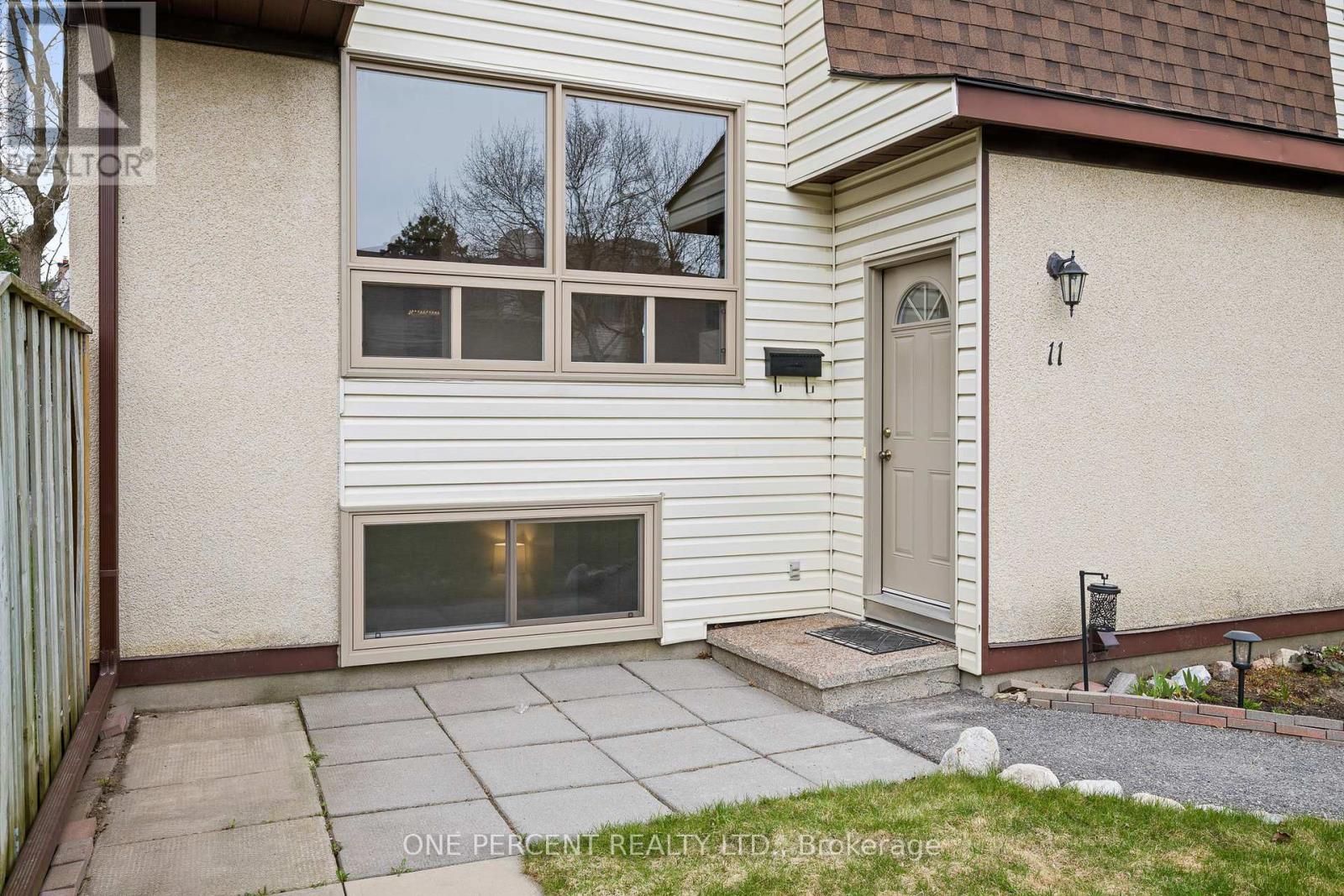 11 - 2640 Draper Avenue, Ottawa, Ontario  K2H 8V3 - Photo 2 - X13070458
