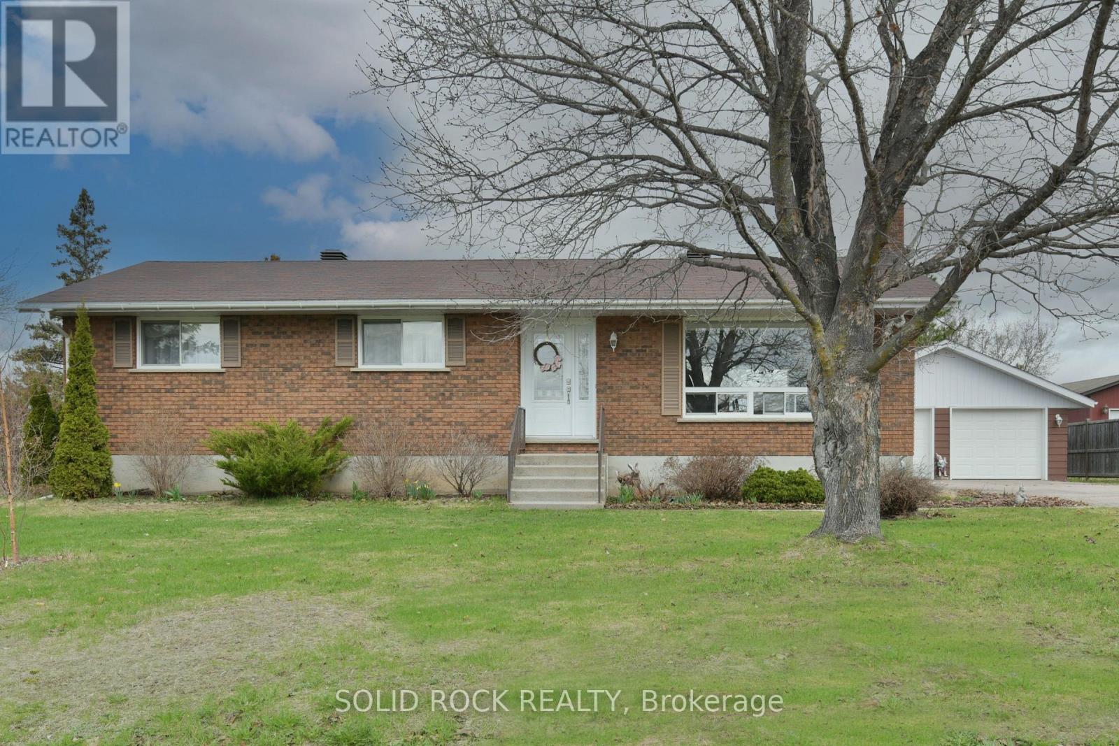 22 CREEK STREET, Whitewater Region, Ontario