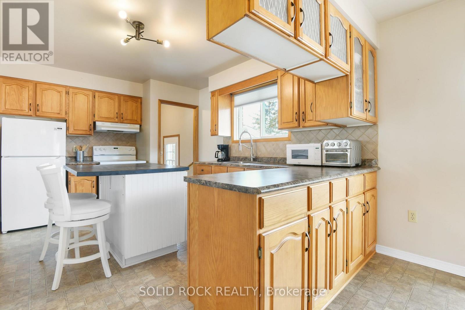 22 Creek Street, Whitewater Region, Ontario  K0J 2L0 - Photo 11 - X13070650