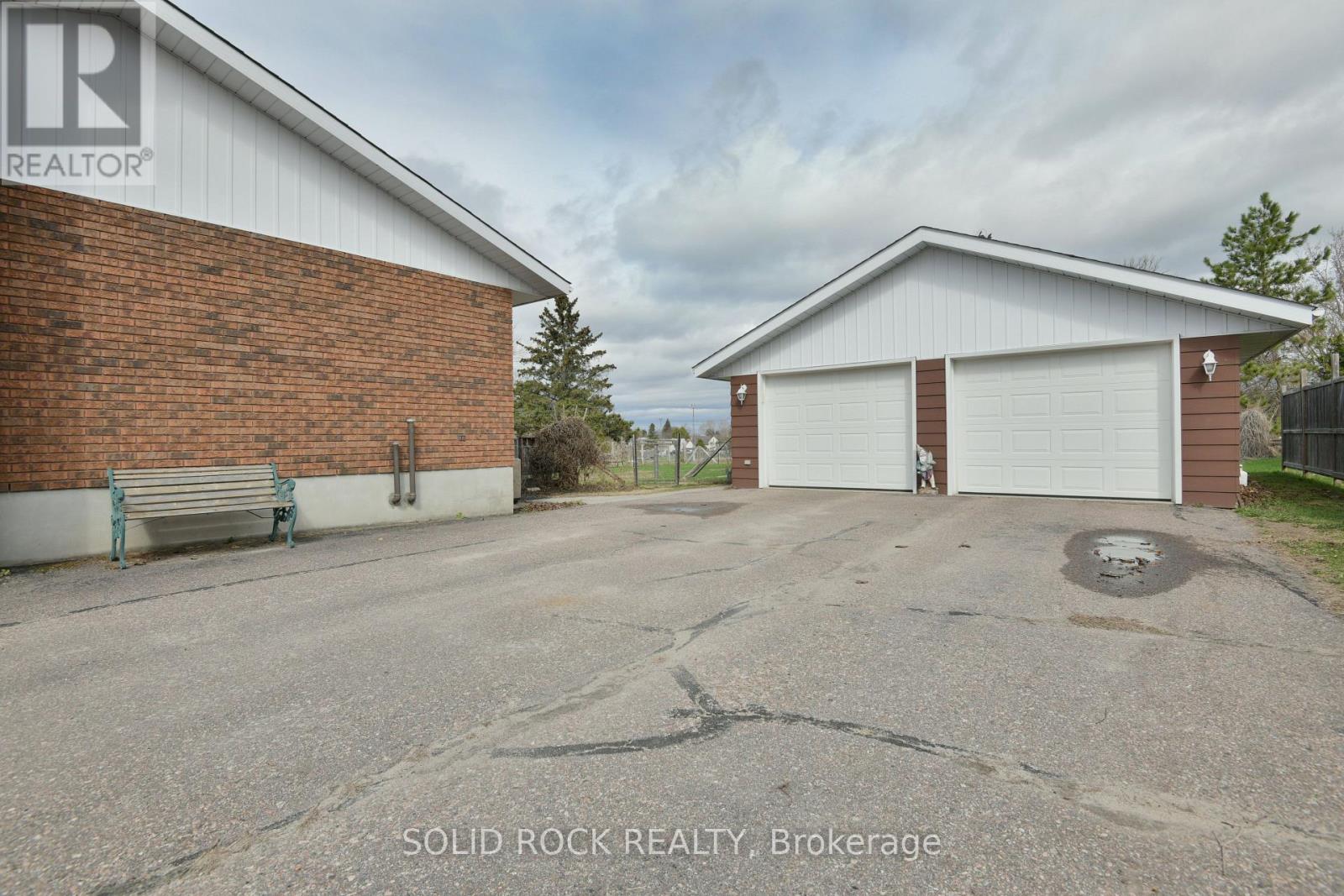22 Creek Street, Whitewater Region, Ontario  K0J 2L0 - Photo 33 - X13070650