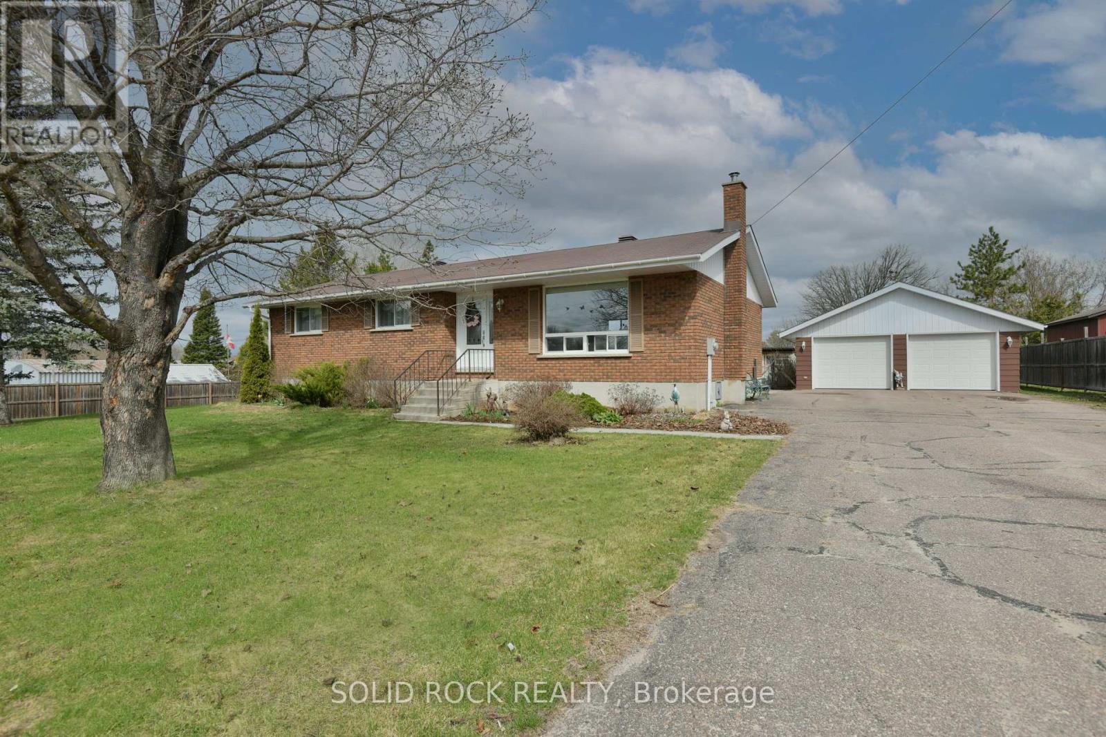 22 Creek Street, Whitewater Region, Ontario  K0J 2L0 - Photo 34 - X13070650