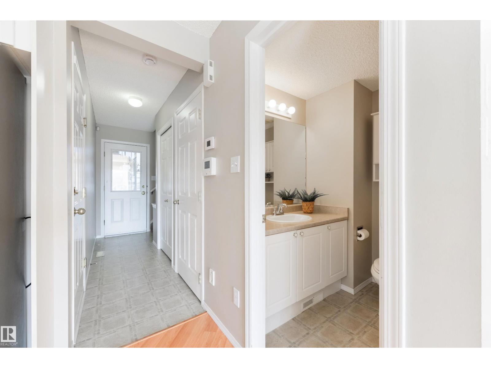 2923 30 St Nw, Edmonton, Alberta  T6T 1V2 - Photo 5 - E4485220