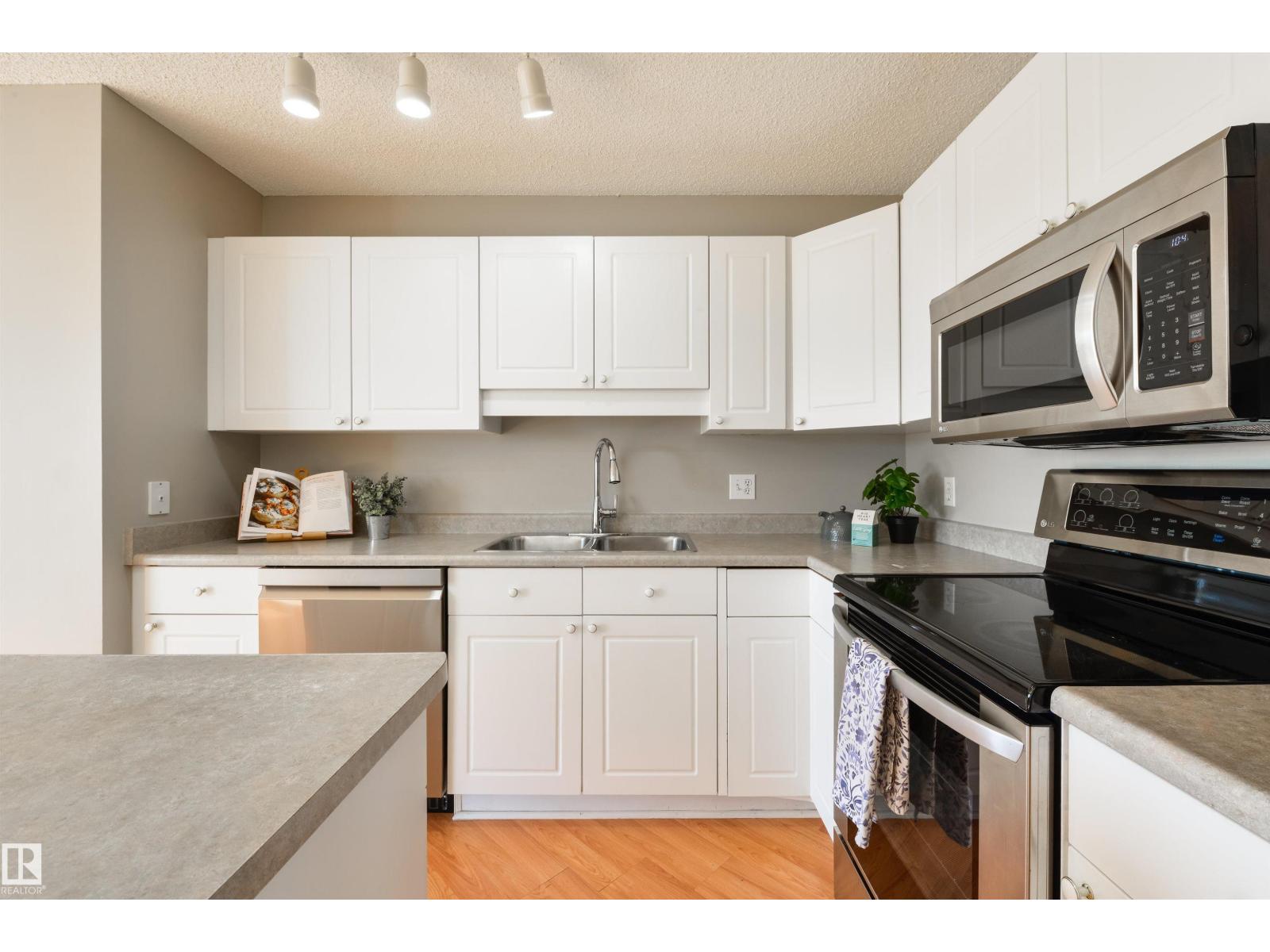 2923 30 St Nw, Edmonton, Alberta  T6T 1V2 - Photo 8 - E4485220