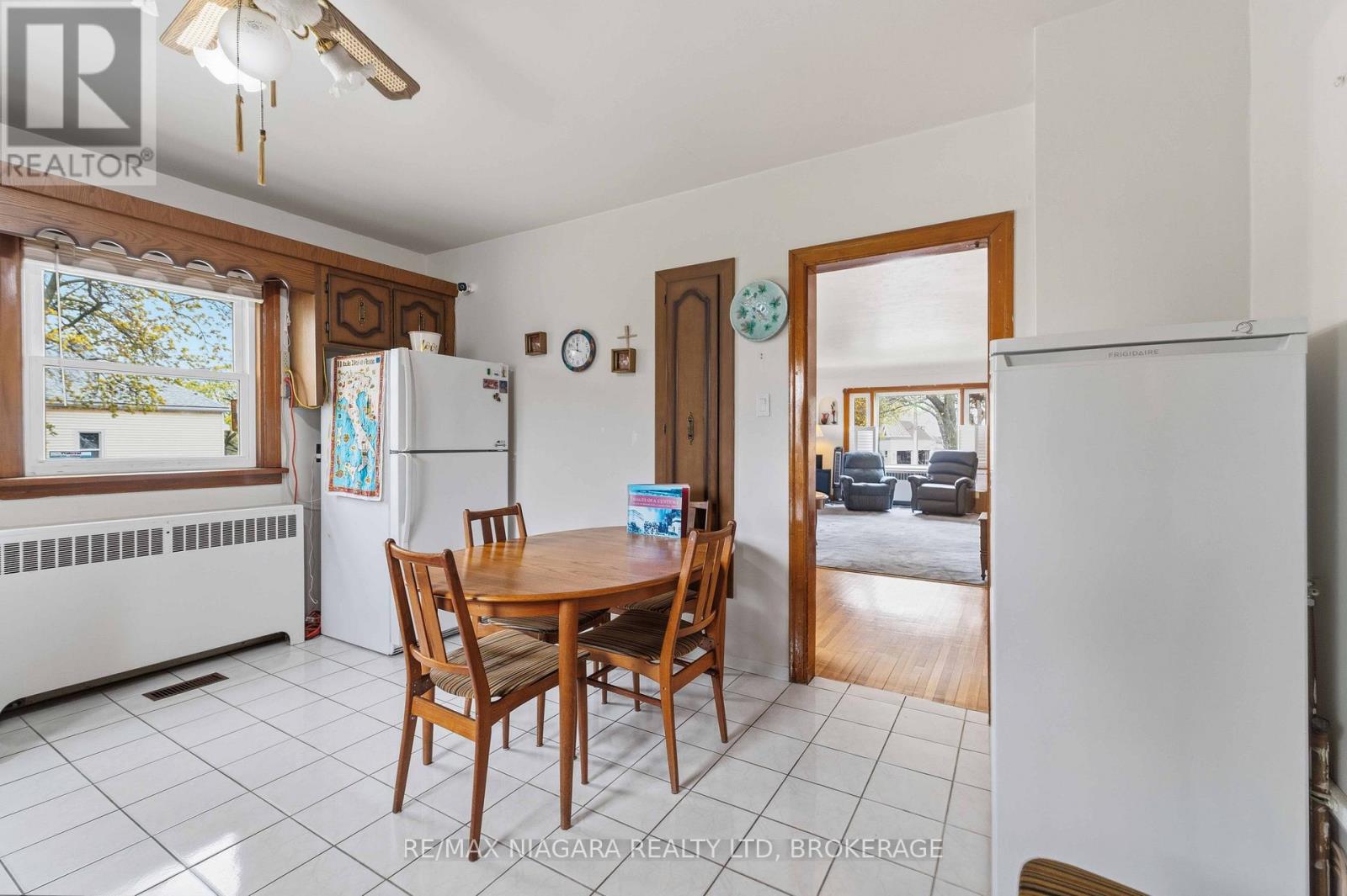 5737 Lowell Avenue, Niagara Falls, Ontario  L2G 4E4 - Photo 17 - X13070346