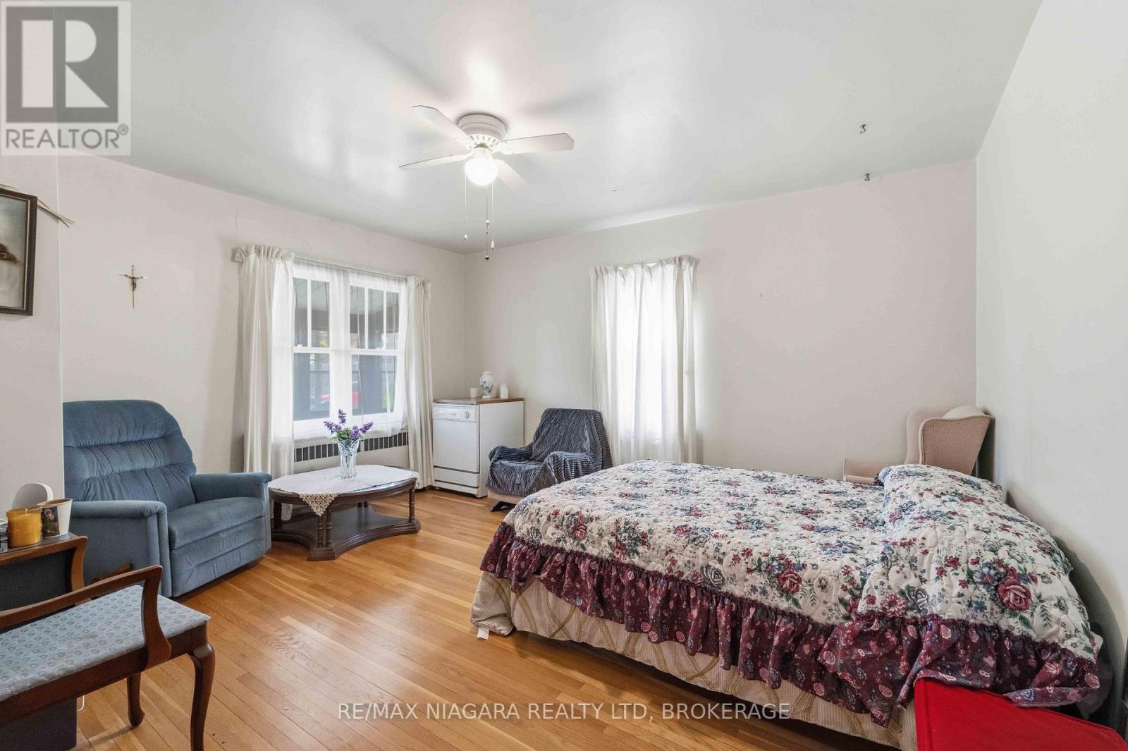 5737 Lowell Avenue, Niagara Falls, Ontario  L2G 4E4 - Photo 19 - X13070346