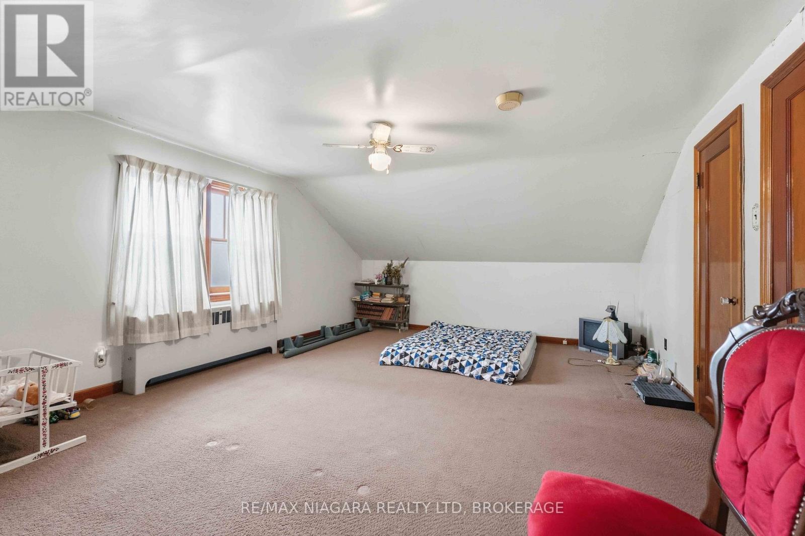 5737 Lowell Avenue, Niagara Falls, Ontario  L2G 4E4 - Photo 26 - X13070346